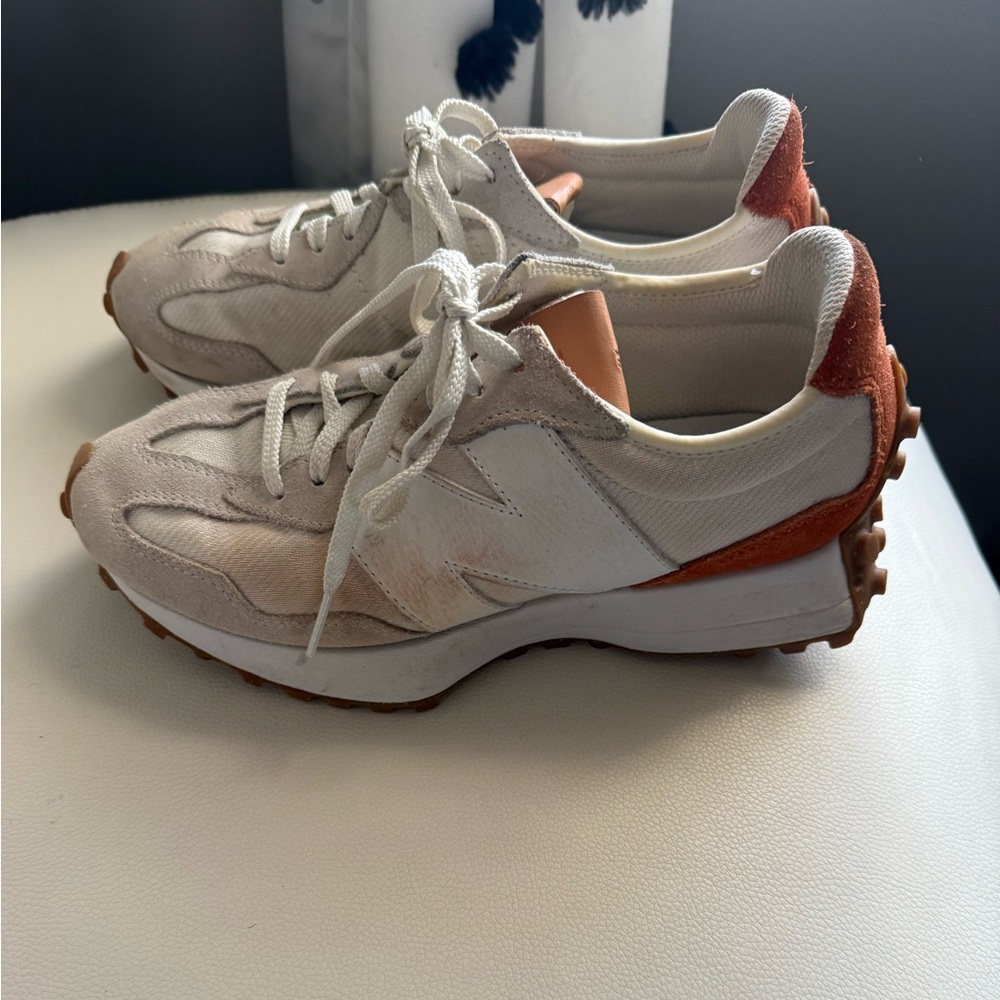 New Balance 327 Women's Sneakers in White and Orange